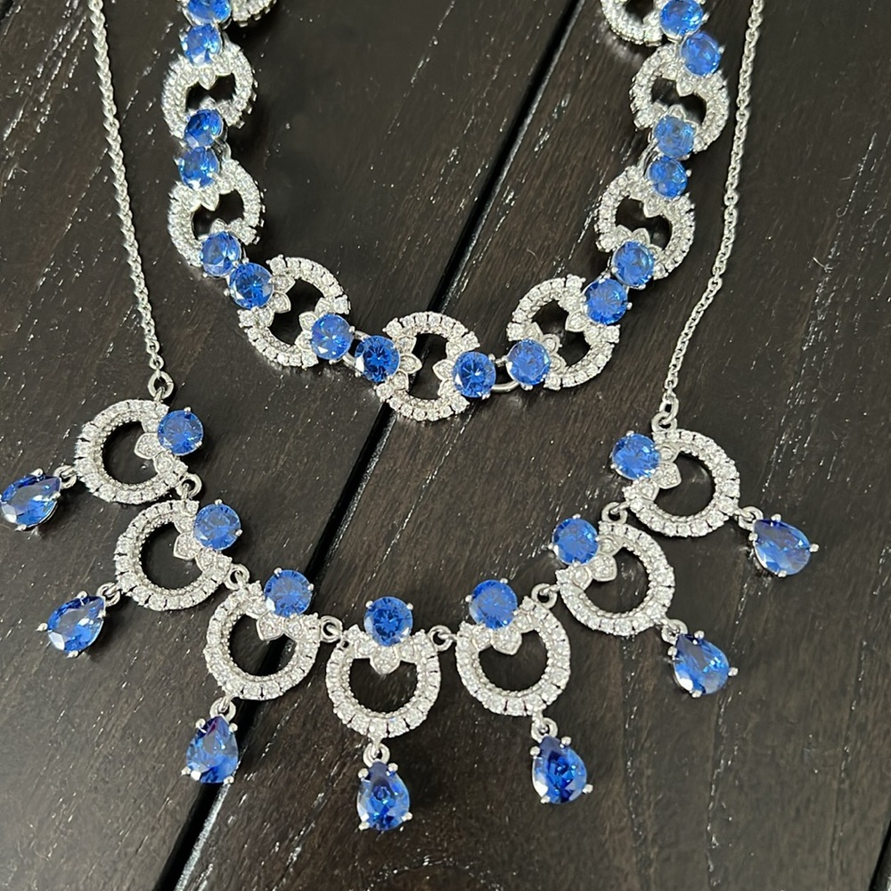 Marchesa Jewelry Set - Picture 4 of 10
